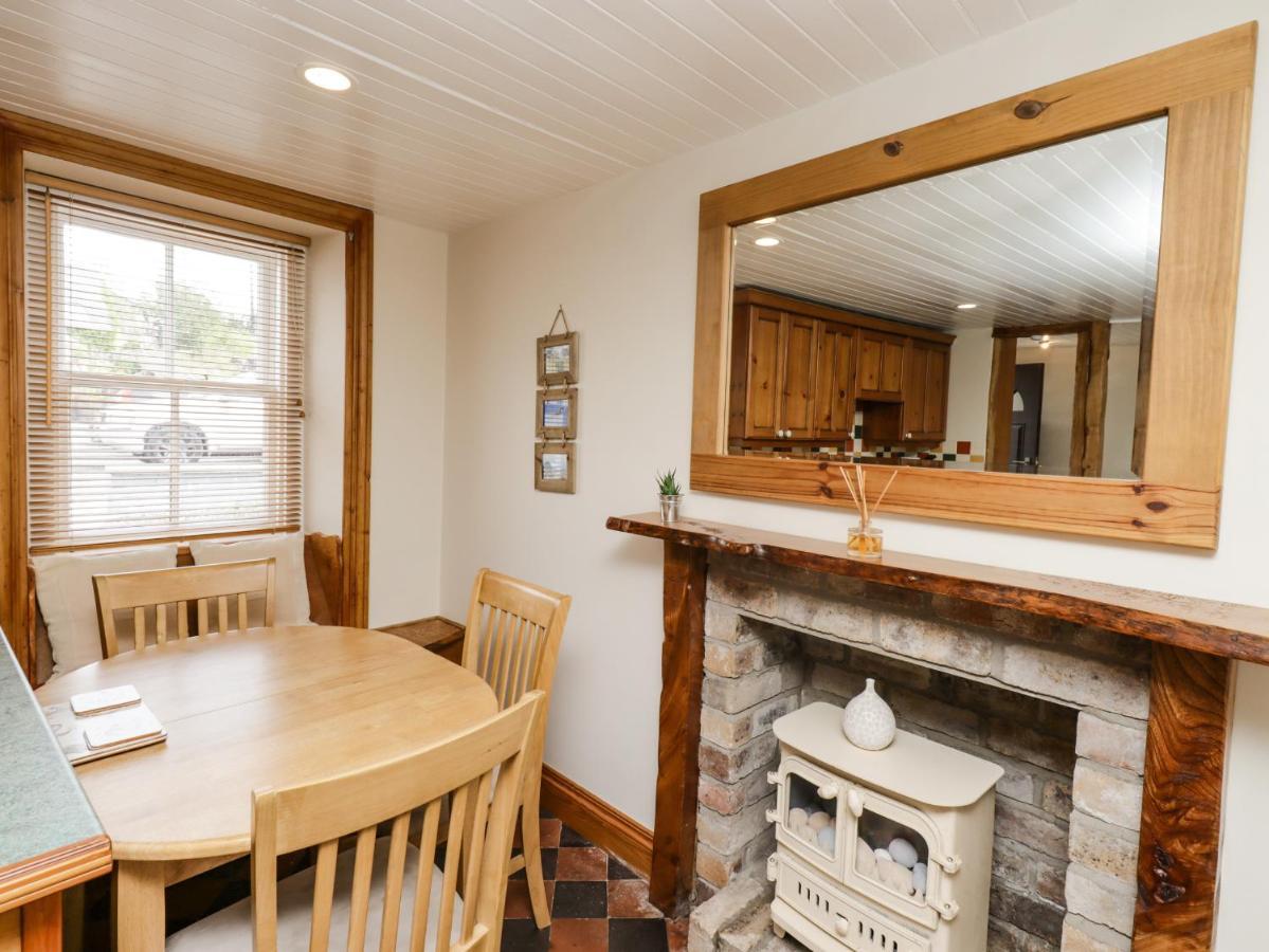 2 Burnside Place Kirkcudbright Esterno foto